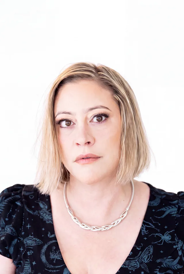Portrait of Erin Hoover, closer crop